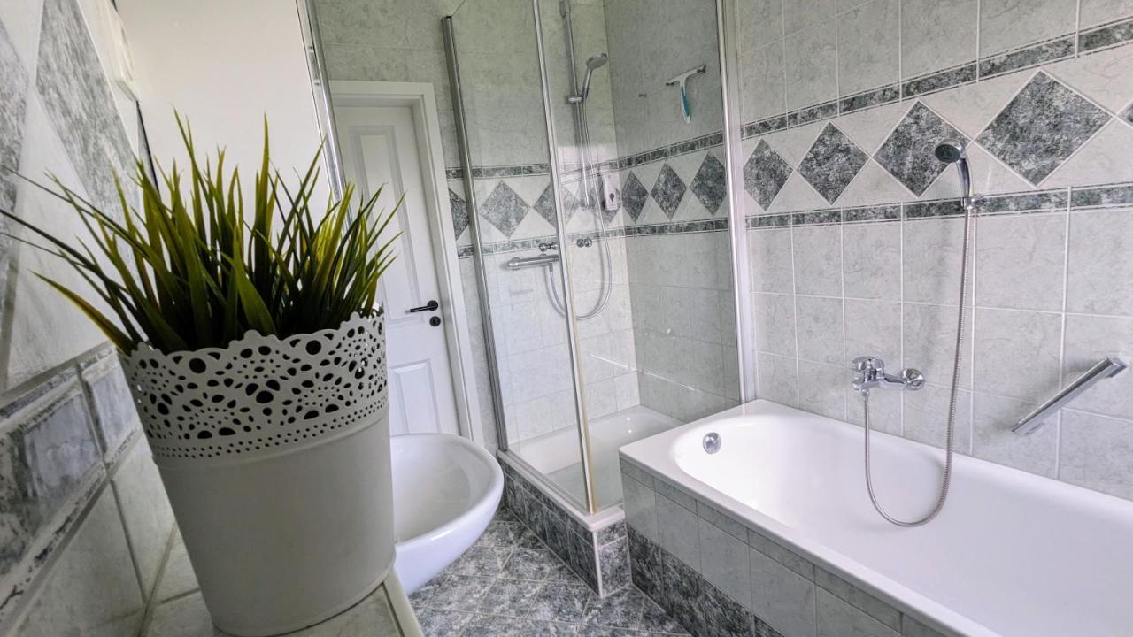 Ferienwohnung Fischerteich In ديتمولد المظهر الخارجي الصورة